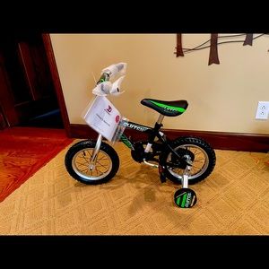 12 inch boys Magna bike